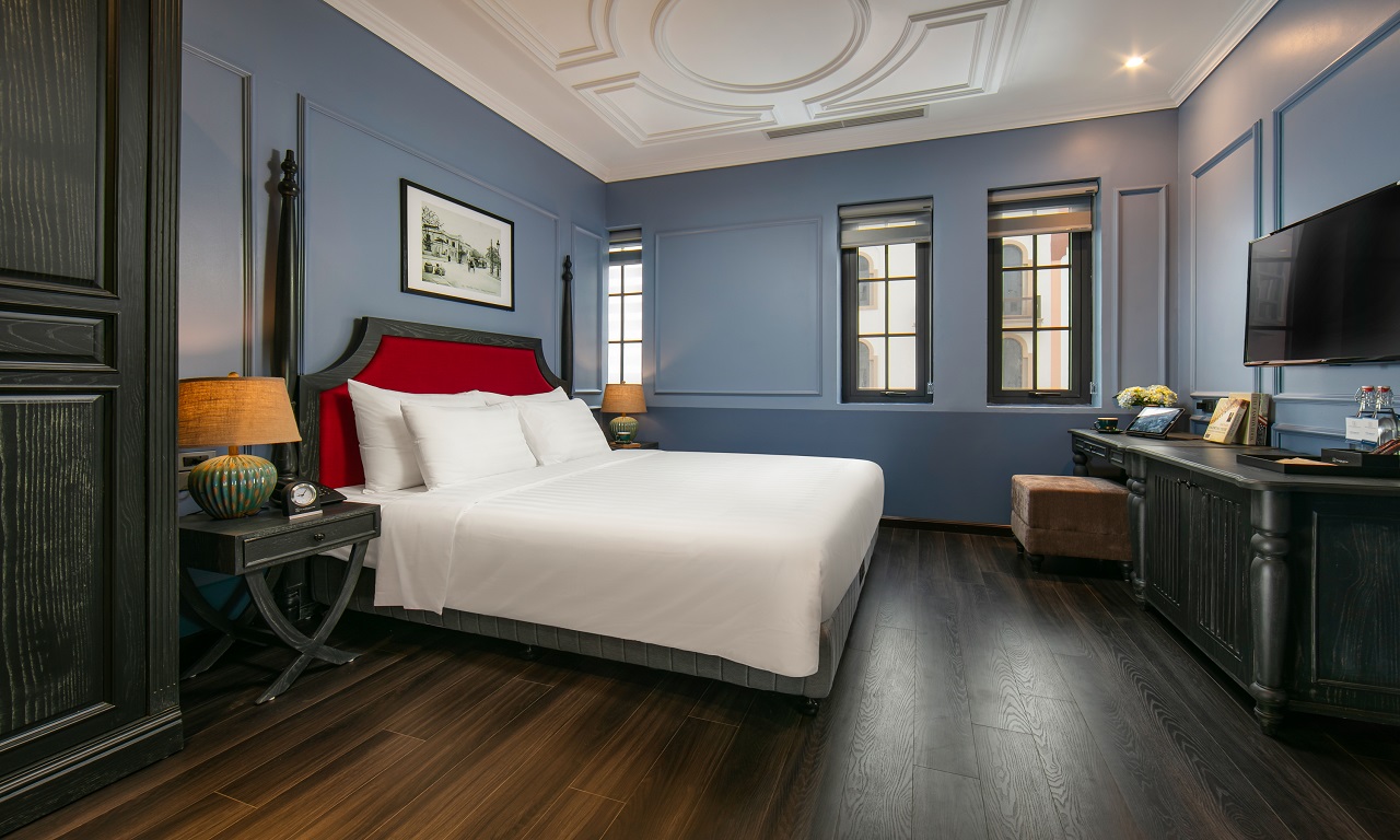 DELUXE DOUBLE ROOM