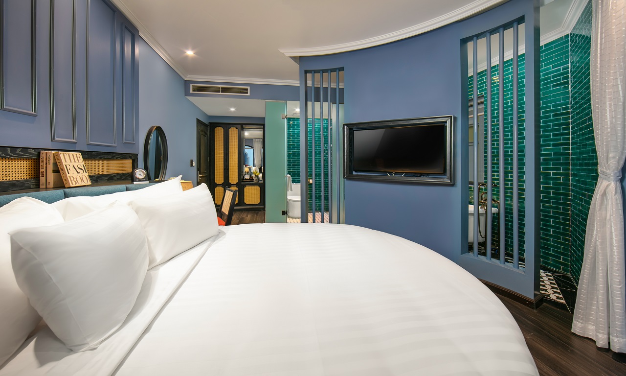 THE SECRET SUITE